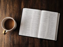 bible-wood-table-unsplash